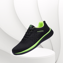 Cargar imagen en el visor de la galería, Zapatillas Deportivas Hombre Negras con Detalles Verdes y Malla Transpirable para Deporte y Uso Diario