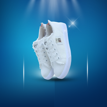 Cargar imagen en el visor de la galería, Zapatillas Unisex de Lona Blanca con Acabado Desgastado y Suela Plana Casual Vintage